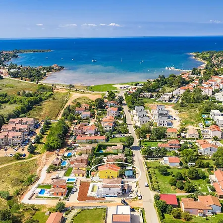 Apartment Rondine Karigador