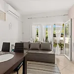 Rondine Apartmán Karigador
