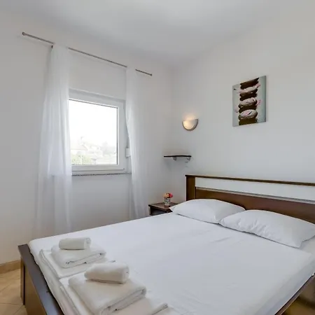 Apartment Rondine 1 *