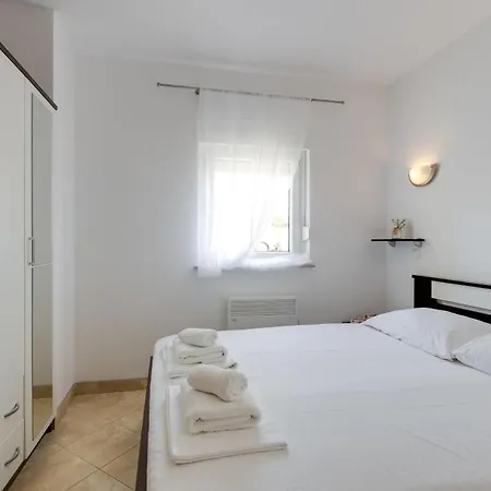 Apartment Rondine 1