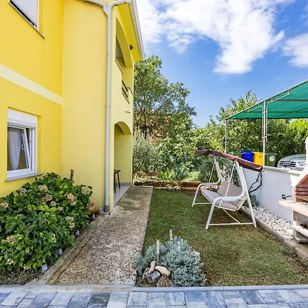 Rondine Apartmán Karigador
