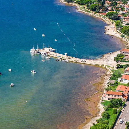 Rondine Apartament Karigador
